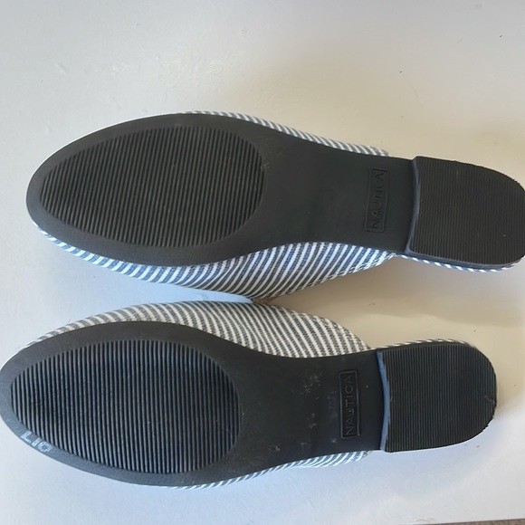 Nautica slip ons 💙🤍 - Picture 4 of 4
